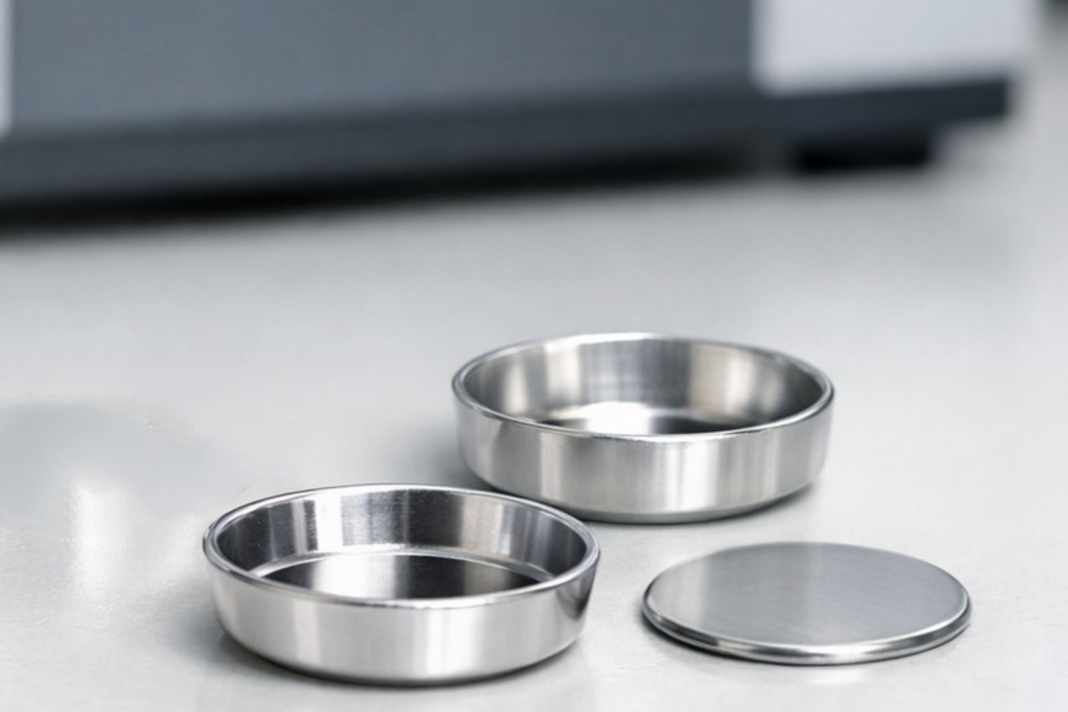 Various cost-effective high-quality DSC pans and bulk packaging for thermal analysis